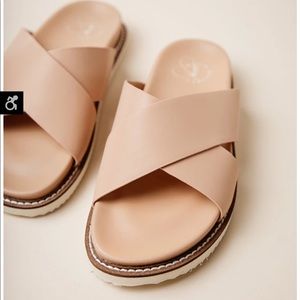 Cross strap sliders